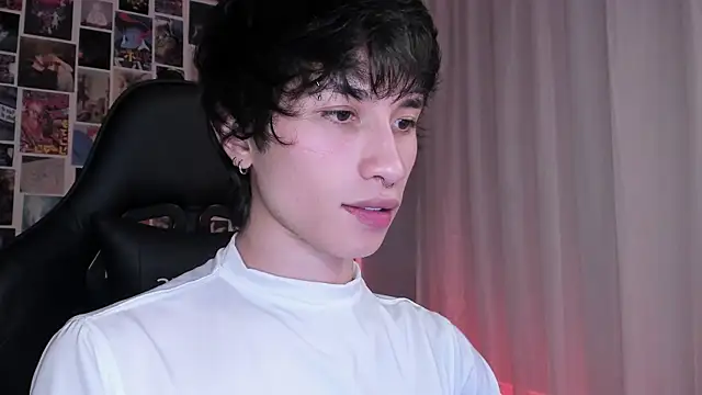 Snapshot of liamelf chatting on March 8, 2025, 1:50 am liamelf online show from March 8, 2025, 1:50 am