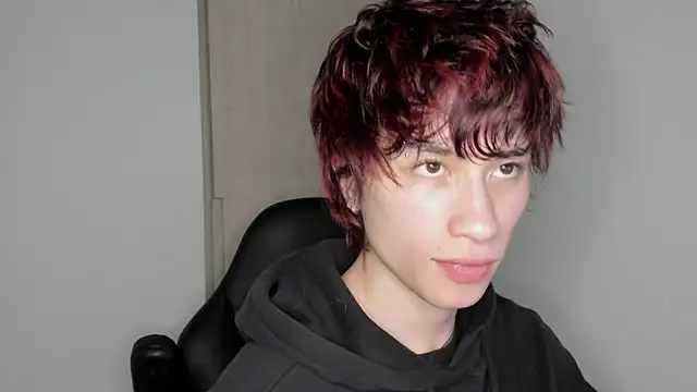 Snapshot of liamelf chatting on January 15, 2026, 4:50 am liamelf online show from January 15, 2026, 4:50 am