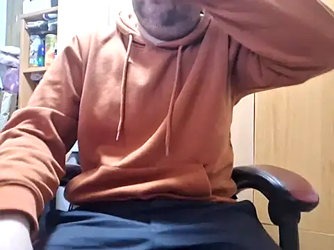 Javier bear online show from February 19, 2025, 3:16 pm