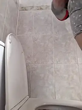 Javier bear online show from February 21, 2025, 1:55 pm