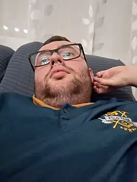 Javier bear online show from March 15, 2025, 9:49 pm