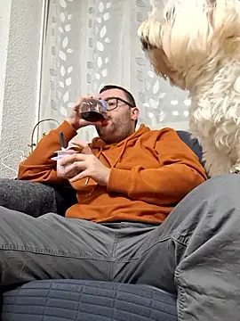 Javier bear online show from January 9, 2026, 10:55 pm