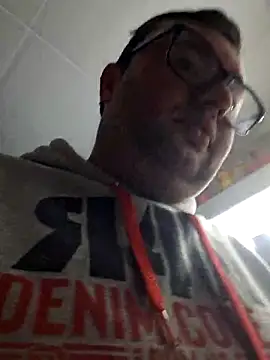 Javier bear online show from March 5, 2026, 2:13 pm