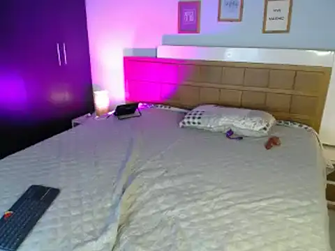 ShanonLe online show from March 21, 2025, 10:50 pm