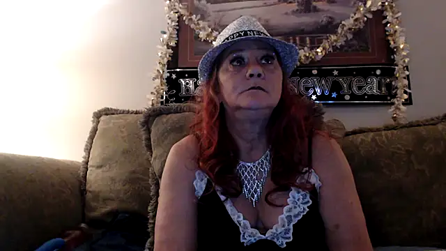 Snapshot of LexxiLeeds chatting on January 1, 2025, 11:51 pm LexxiLeeds online show from January 1, 2025, 11:51 pm