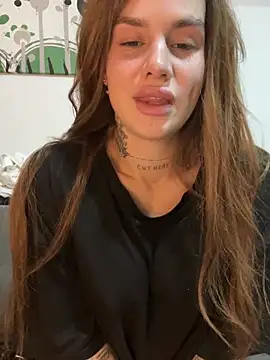 EmiliaCatalina online show from March 17, 2025, 10:28 pm