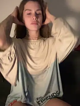 EmiliaCatalina online show from March 23, 2026, 11:53 pm