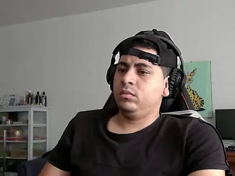 Snapshot of ElferXXX chatting on February 25, 2026, 8:18 pm ElferXXX online show from February 25, 2026, 8:18 pm