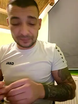 Zoltanioan26 online show from January 7, 2026, 10:51 am