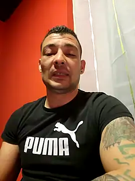 Snapshot of Zoltanioan26 chatting on March 17, 2026, 7:28 pm Zoltanioan26 online show from March 17, 2026, 7:28 pm