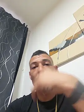 Snapshot of Zoltanioan26 chatting on March 29, 2026, 3:45 pm Zoltanioan26 online show from March 29, 2026, 3:45 pm