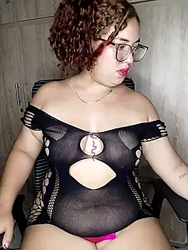 Snapshot of Day_Uzumaki chatting on November 2, 2025, 6:38 am Day Uzumaki online show from November 2, 2025, 6:38 am