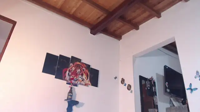 seleneh online show from March 19, 2025, 10:20 pm