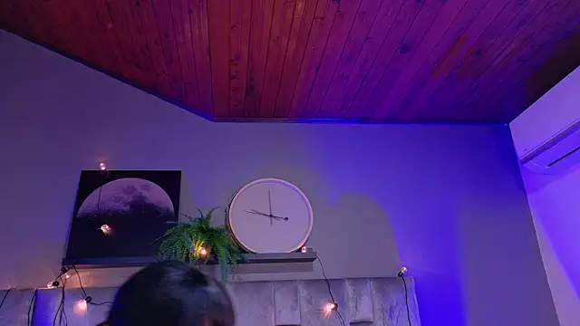 nahomi campbell online show from October 17, 2025, 7:38 pm