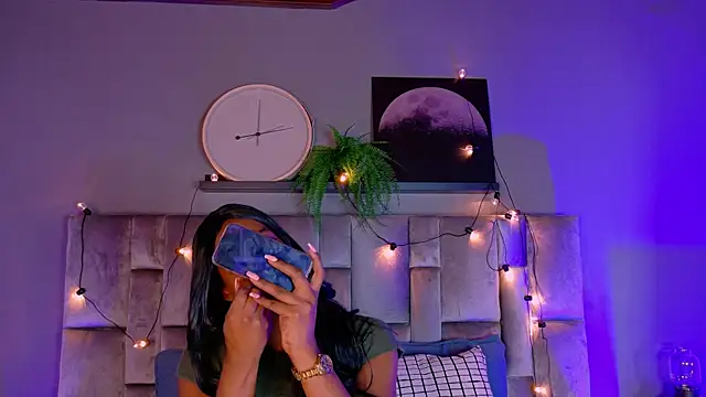 nahomi campbell online show from October 21, 2025, 7:36 pm