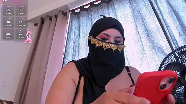 Snapshot of Amina_hafsa chatting on February 10, 2026, 7:29 pm Amina hafsa online show from February 10, 2026, 7:29 pm