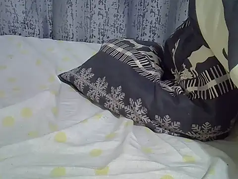 sweet veee online show from September 15, 2025, 8:53 pm