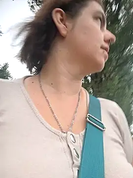 Snapshot of Jassiundich2 chatting on September 10, 2025, 6:46 am Jassiundich2 online show from September 10, 2025, 6:46 am