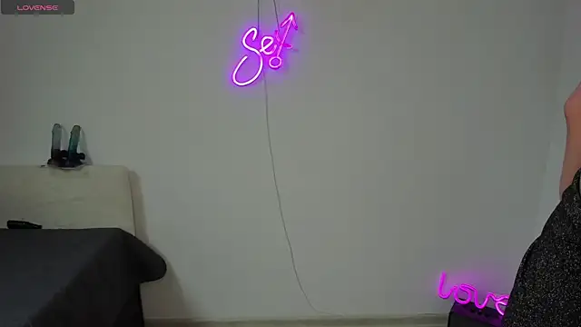 Snapshot of Bitch_Coin chatting on October 28, 2025, 11:36 am Bitch Coin online show from October 28, 2025, 11:36 am