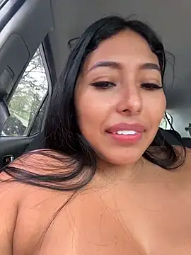 emmyjhonson07 online show from January 11, 2026, 5:07 pm