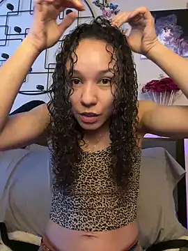 Snapshot of _Neeka_ chatting on January 31, 2025, 3:11 pm  Neeka  online show from January 31, 2025, 3:11 pm