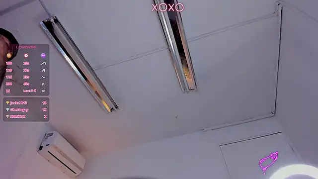 JordanSmiith  online show from February 6, 2025, 2:22 am