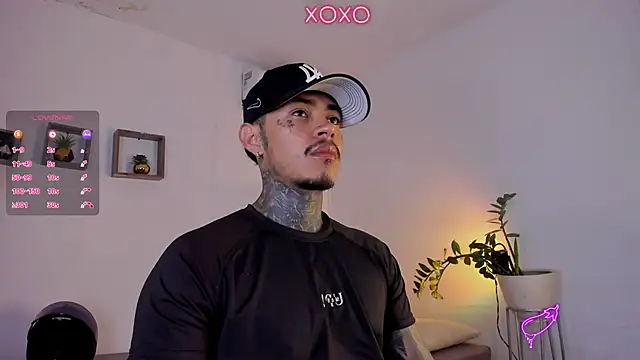 JordanSmiith  online show from February 9, 2025, 2:50 pm