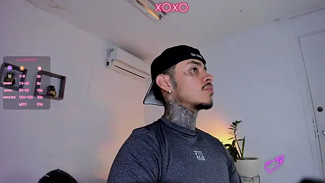 JordanSmiith  online show from February 11, 2025, 11:12 pm