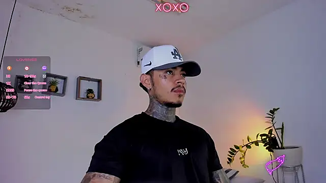 JordanSmiith  online show from February 12, 2025, 8:07 pm