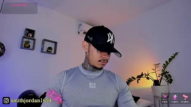 JordanSmiith  online show from March 13, 2025, 8:32 pm