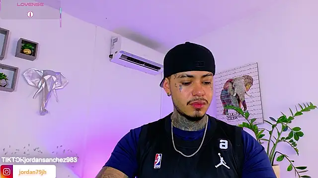 Snapshot of JordanSmiith_ chatting on May 20, 2026, 8:59 pm JordanSmiith online show from May 20, 2026, 8:59 pm