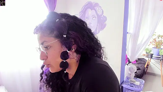 witchviolet online show from November 10, 2025, 7:35 pm