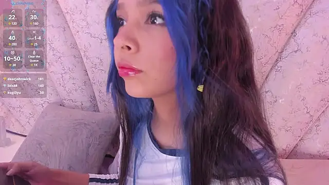 chloe watson  online show from January 29, 2025, 4:26 am