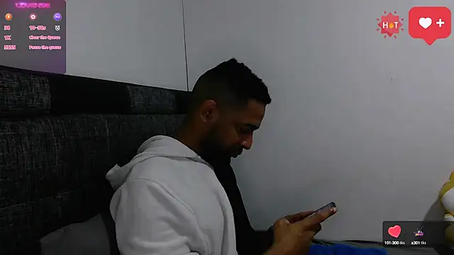 bbcblackhot34 online show from February 13, 2025, 7:56 am