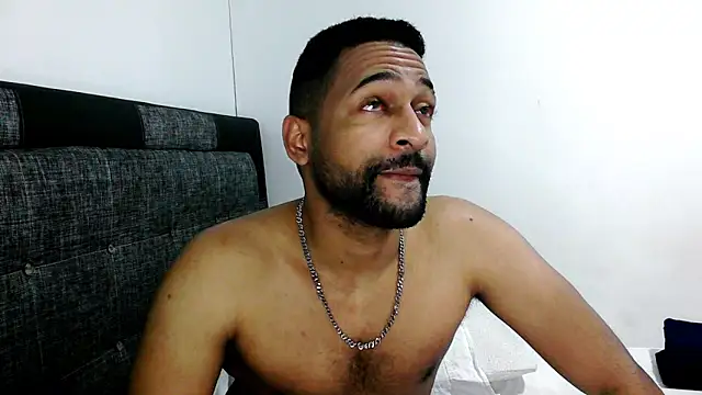 bbcblackhot34 online show from March 5, 2025, 2:46 am