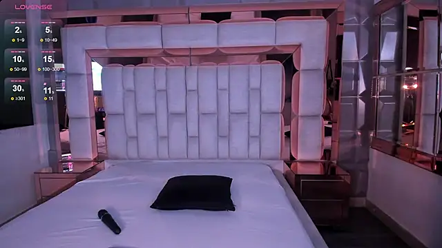 samantasm online show from February 26, 2025, 2:26 am