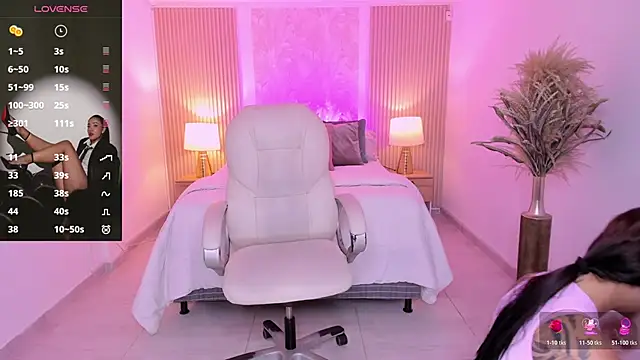 Antonella Grayy online show from November 26, 2025, 11:00 am