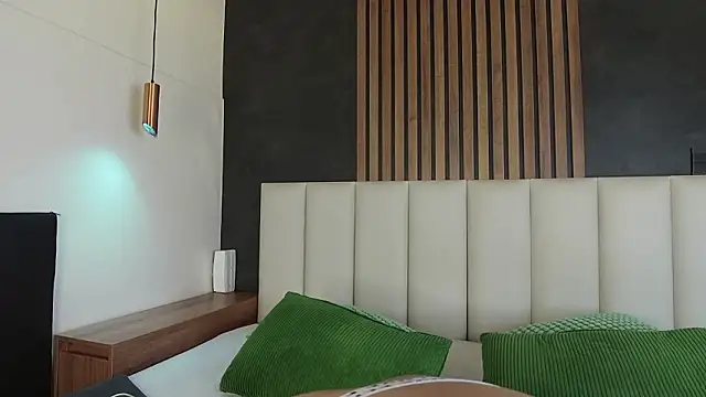 eva daemon online show from February 17, 2026, 12:01 pm