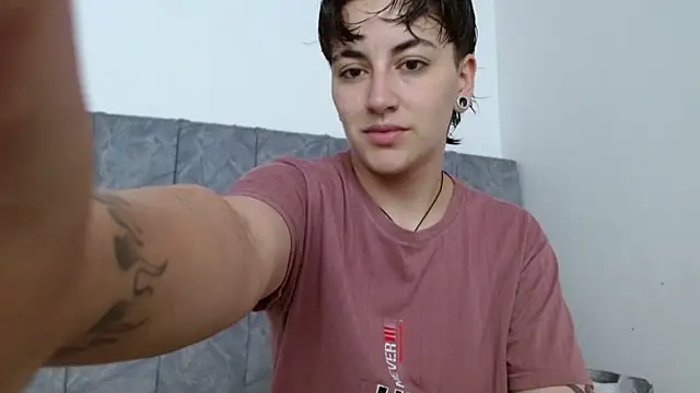 linda 33 online show from October 10, 2025, 1:32 pm