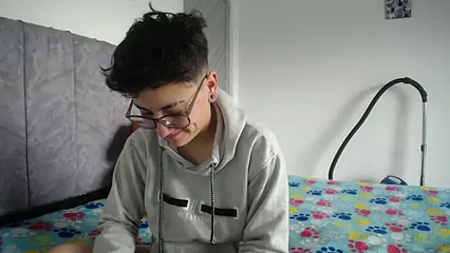 linda 33 online show from March 19, 2026, 3:16 pm