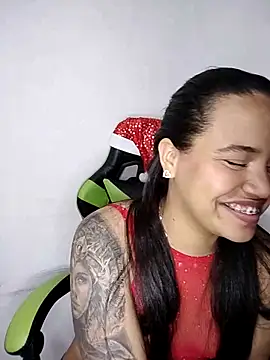 leila 22 online show from January 4, 2025, 12:05 pm