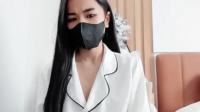 Snapshot of Lita-Julia chatting on January 4, 2025, 1:42 am Lita-Julia online show from January 4, 2025, 1:42 am