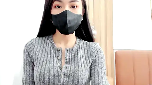 Snapshot of Lita-Julia chatting on February 15, 2025, 8:11 am Lita-Julia online show from February 15, 2025, 8:11 am