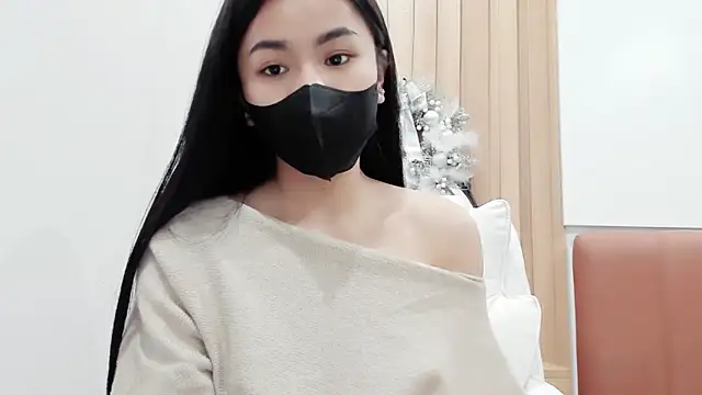 Snapshot of Lita-Julia chatting on February 27, 2025, 8:20 pm Lita-Julia online show from February 27, 2025, 8:20 pm