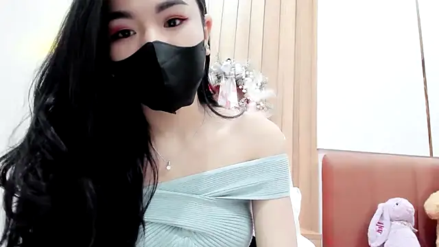 Snapshot of Lita-Julia chatting on September 18, 2025, 12:29 pm Lita-Julia online show from September 18, 2025, 12:29 pm