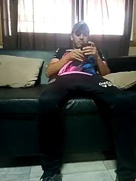 robertguada online show from April 13, 2026, 6:13 pm