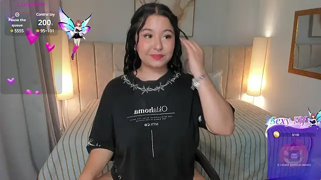 Atenea cuteee online show from January 8, 2025, 2:57 am