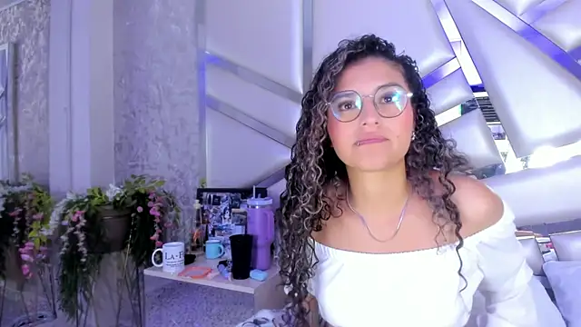 Miia002 online show from January 14, 2025, 6:45 am