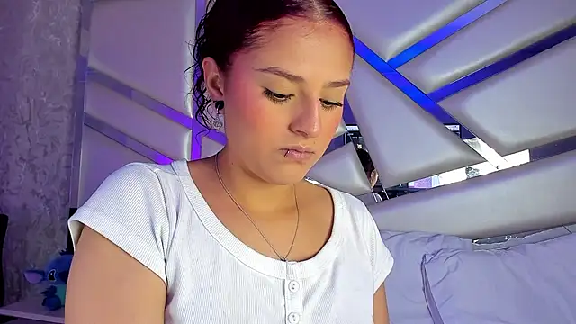 Miia002 online show from September 24, 2025, 3:21 am