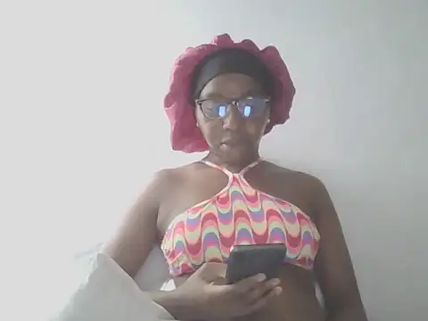 Sexxybella27 online show from April 19, 2026, 12:04 pm